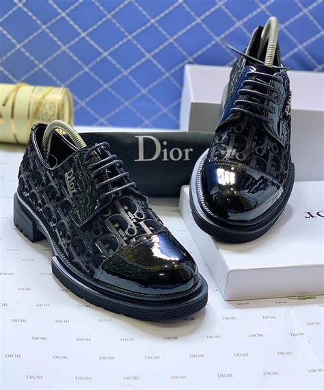 christian dior shoes for man.